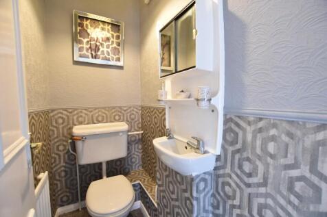 First Floor Cloak Room