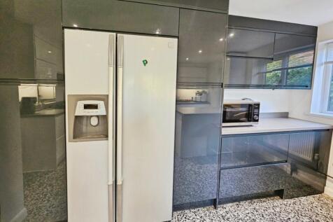 Kitchen / Breakfast Room
