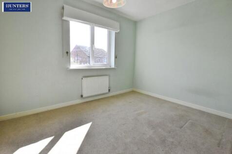 pbox-bedroom-334725.JPG
