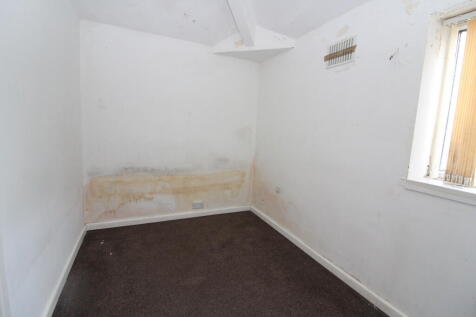 BEDROOM ONE T202502211625.jpg