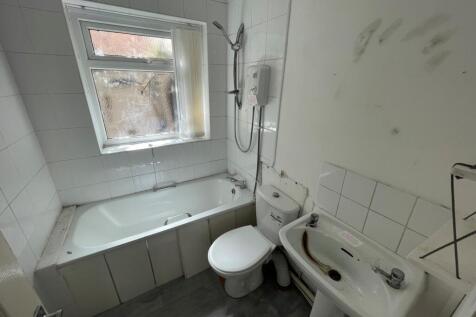 Bath T202504291532.jpg