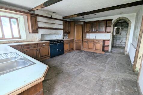 KITCHEN 2 T202501241627.jpg