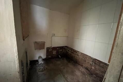 Bathroom T202505130910.jpg