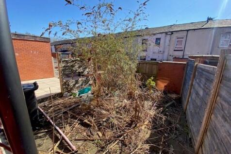 REAR YARD T202503281511.jpg