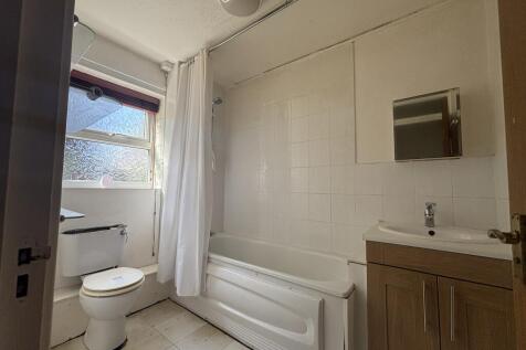 Bathroom T202505151139.jpeg