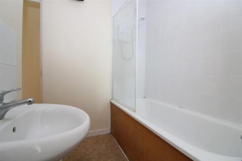 Bathroom T202506241119.jpg