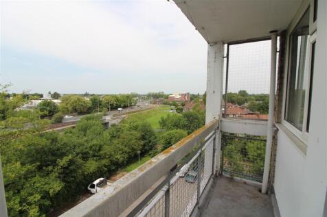 Balcony T202506241119.jpg