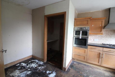 Kitchen 2 T202506301437.jpg