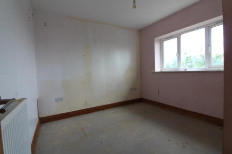 Bedroom 2 T202506301437.jpg