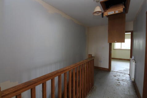 Hallway T202506301437.jpg