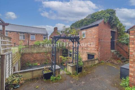Rear Garden 2 T202506261636.jpg