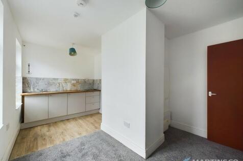 Kitchen Lounge T202410111440.jpg