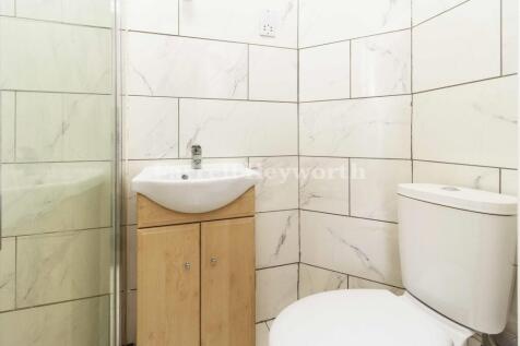 Ensuite 5 T202507031130.jpg