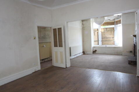 Lounge 2 T202507251125.jpg
