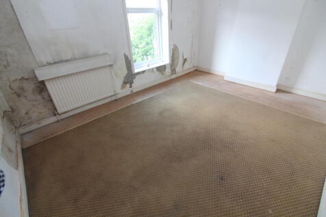 Bedroom 1 T202507251125.jpg