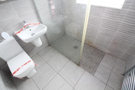 Bathroom T202508071644.jpg
