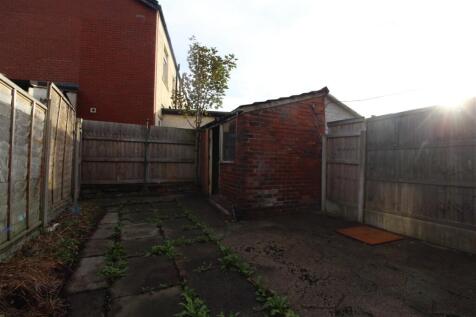 Rear Yard T202509031105.jpg