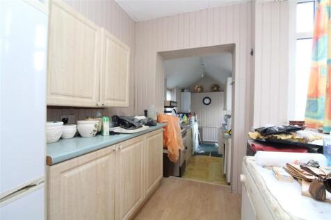 Kitchen 1 T202509041231.jpg
