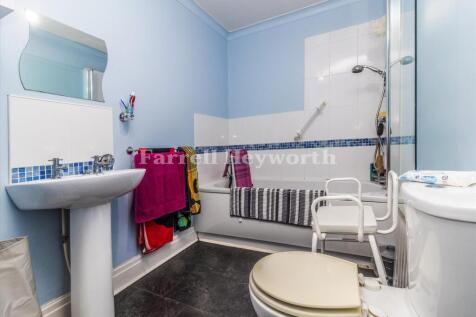 Bathroom T202509161629.jpg