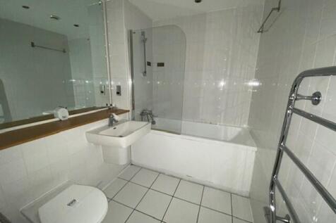 BATHROOM T202509221436.jpg
