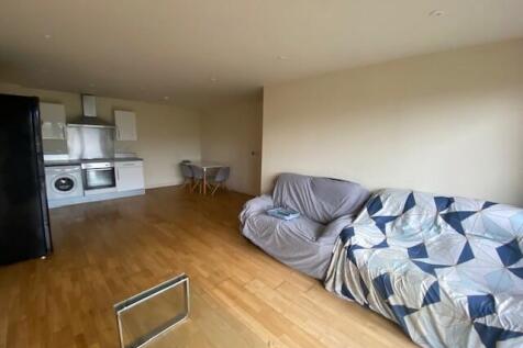 LOUNGE 2 T202510031406.jpg