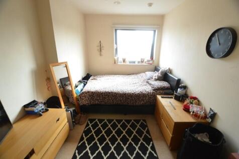 BEDROOM ONE T202510031507.jpg