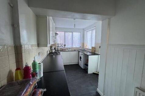 Kitchen 1 T202510061554.jpg