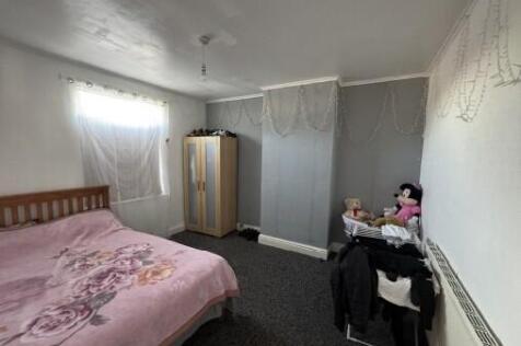 Bedroom Two T202510061554.jpg