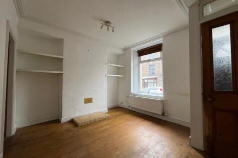 Living Room T202509221419.jpg