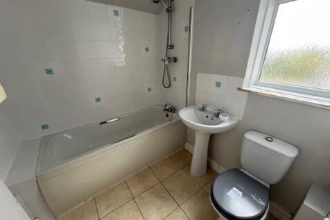 Bathroom T202509221419.jpg