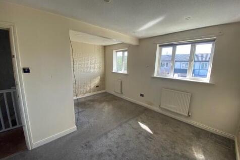 MASTER BEDROOM T202509241201.jpg