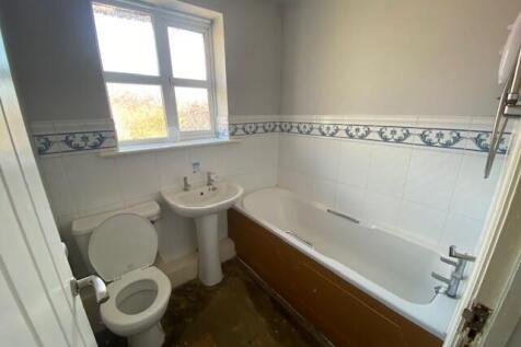 BATHROOM T202509241201.jpg