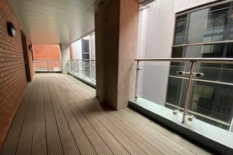 Balcony T202510201627.jpg