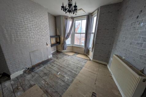 WhatsApp Image 2025-10-24 At 13.46.25 54a87638 T202510281011.jpg