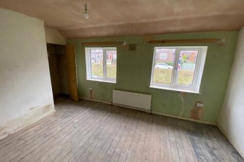 Bedroom One T202510231632.jpg