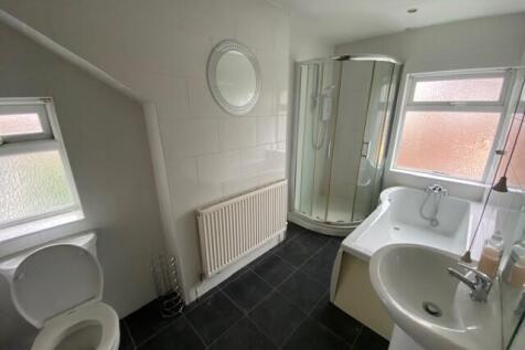 Bathroom 2 T202510231634.jpg