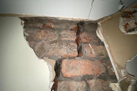 Crack 7 T202510231634.jpg