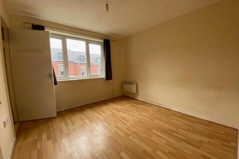 BEDROOM TWO T202506261032.jpg