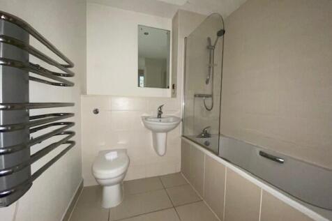 Bathroom T202511041447.jpg