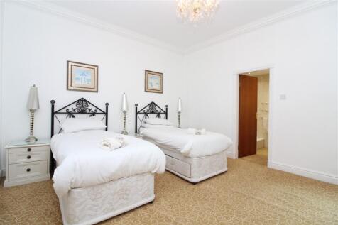 IMG 6803  Medium  T202510021650.jpg