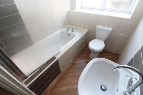 Bathroom T202511061222.jpg