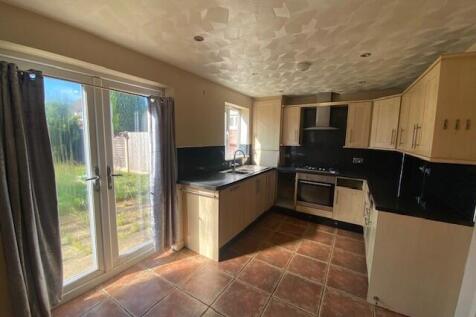 KITCHEN 1 T202509241201.jpg