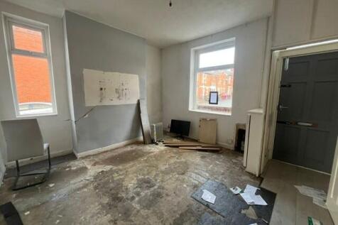 Living Room T202510241629.jpg