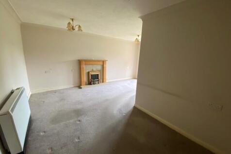 Bedroom 2 T202506241653.jpg