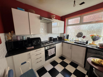 Kitchen T202511261624.png