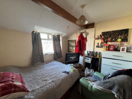 Bedroom 1 T202511261624.png