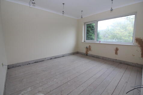 Bedroom 3 T202510161111.jpg