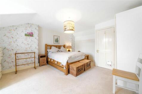 Bedroom 1 P3
