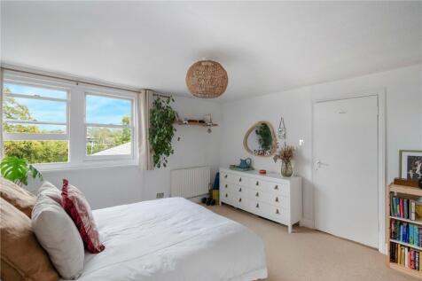 Double Bedroom P2
