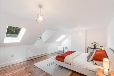 Double Bedroom 1 P2